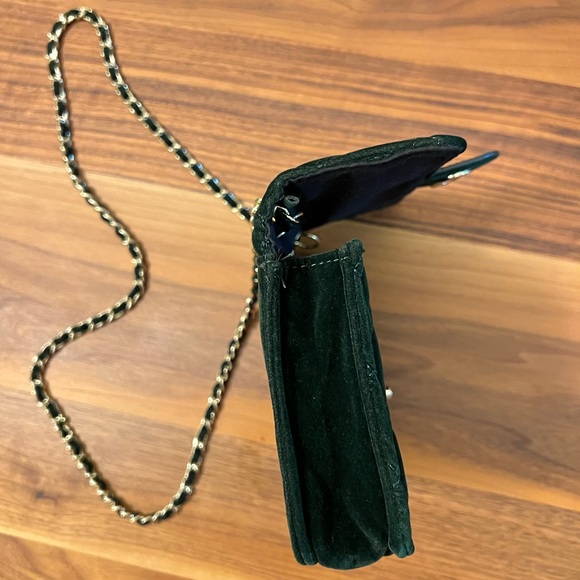 Green Gold Velvet Crossbody Bag - Picture 5 of 5